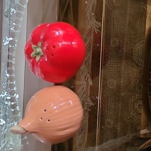 Ceramic Salt and pepper holders